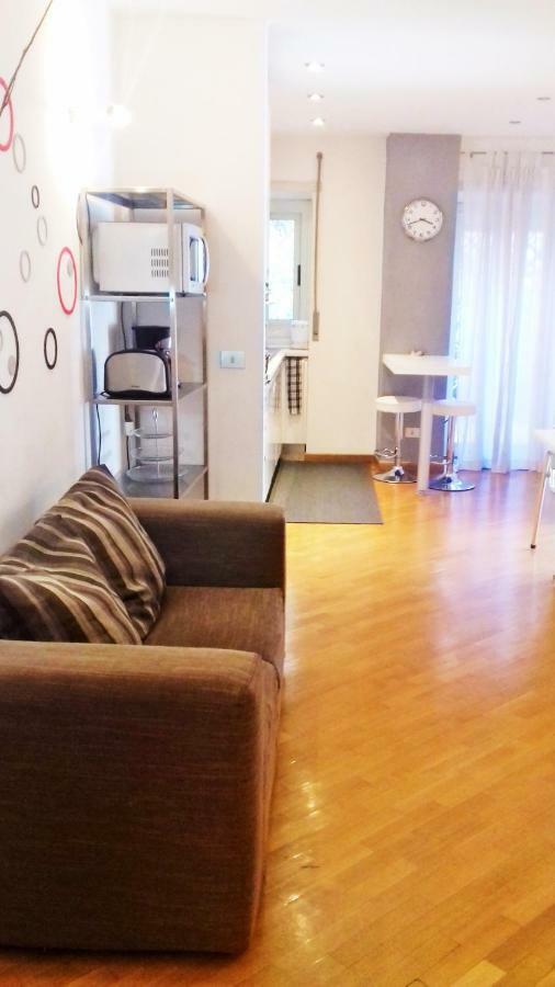 We Love It - Bestbnb Garbatella Rome Buitenkant foto